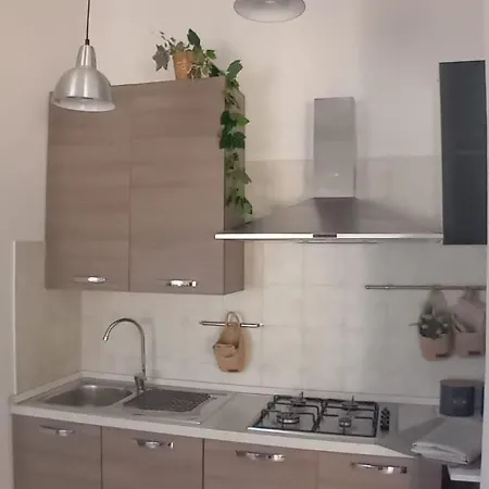 Civico 16a - - With Private Parking Apartment