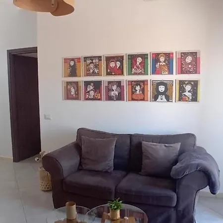 Civico 16a - - With Private Parking Apartment *